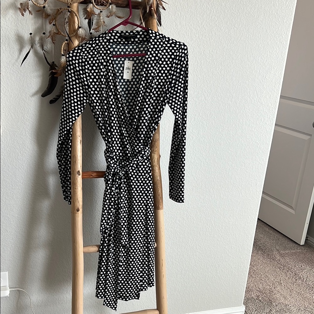 NWT- Banana Republic Women’s XS - Black and White Polka Dot Wrap Dress